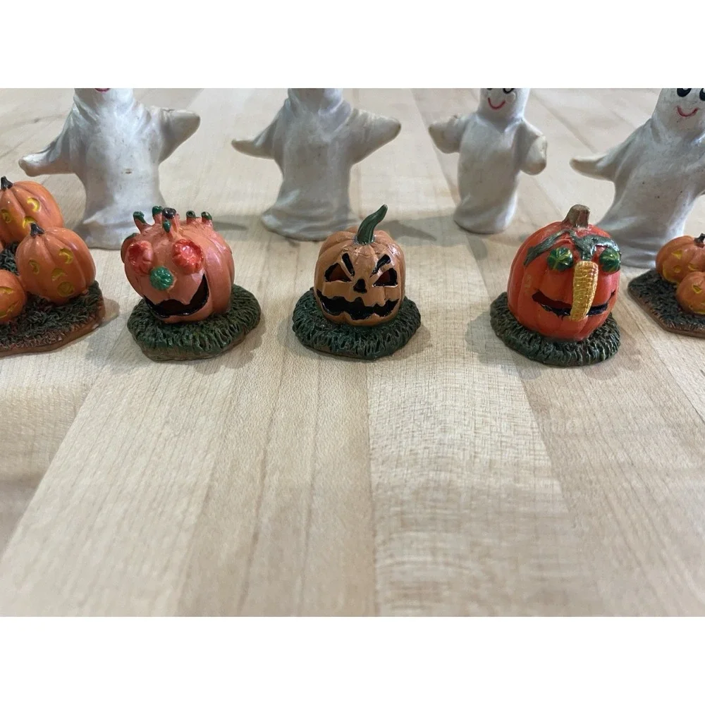 Halloween Figures Scarecrow Shelf Sittters Ghost Pumpkins Mini Poly Resin Lemax